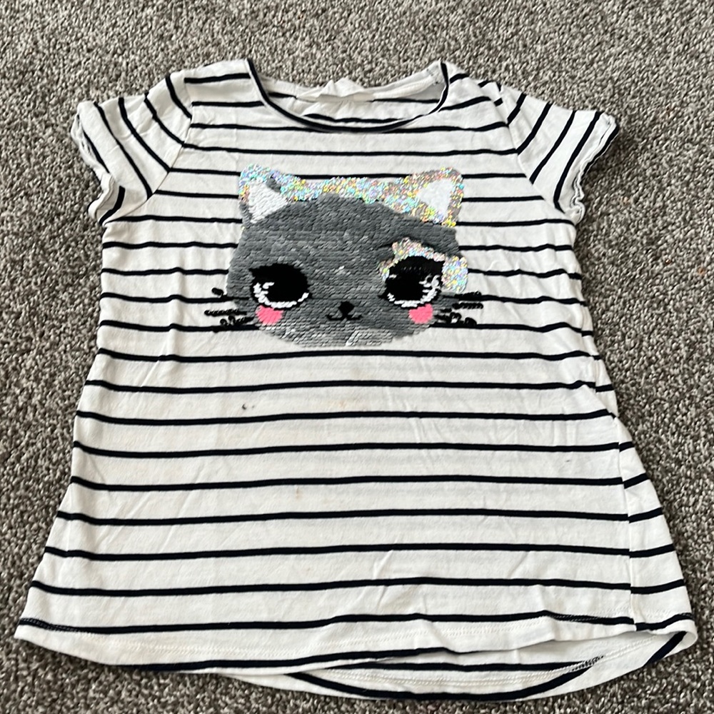 H&M flip sequins tee